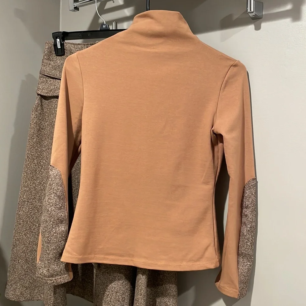 GORGEOUS SET Skirt and Top - Picture 8 of 16